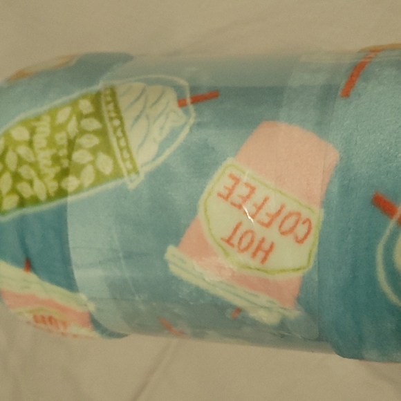 Oversized plush throw / blanket - Picture 4 of 5